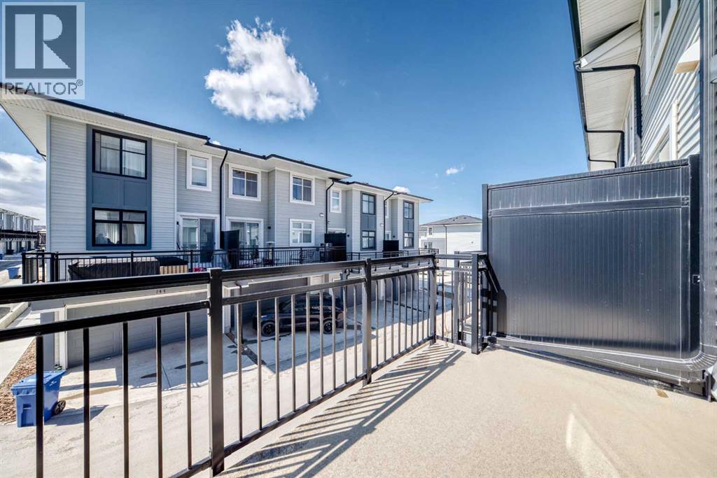 871 Belmont Drive Sw, Calgary, Alberta  T2X 4P2 - Photo 12 - A2306048