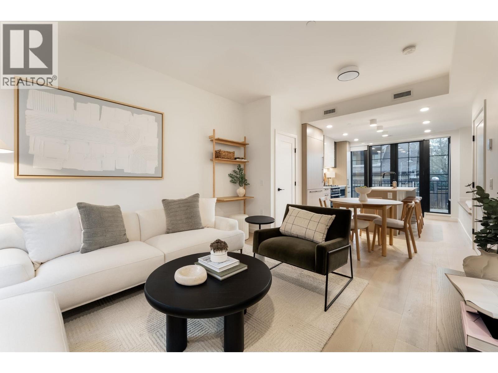 197 W King Edward Avenue, Vancouver, British Columbia  V5Y 4B4 - Photo 2 - R3112462