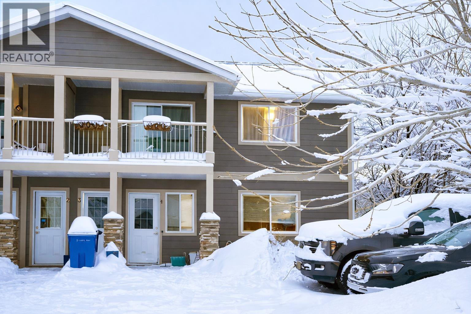 4 10223 98 Avenue, Fort St. John, British Columbia  V1J 0B1 - Photo 1 - R3076126