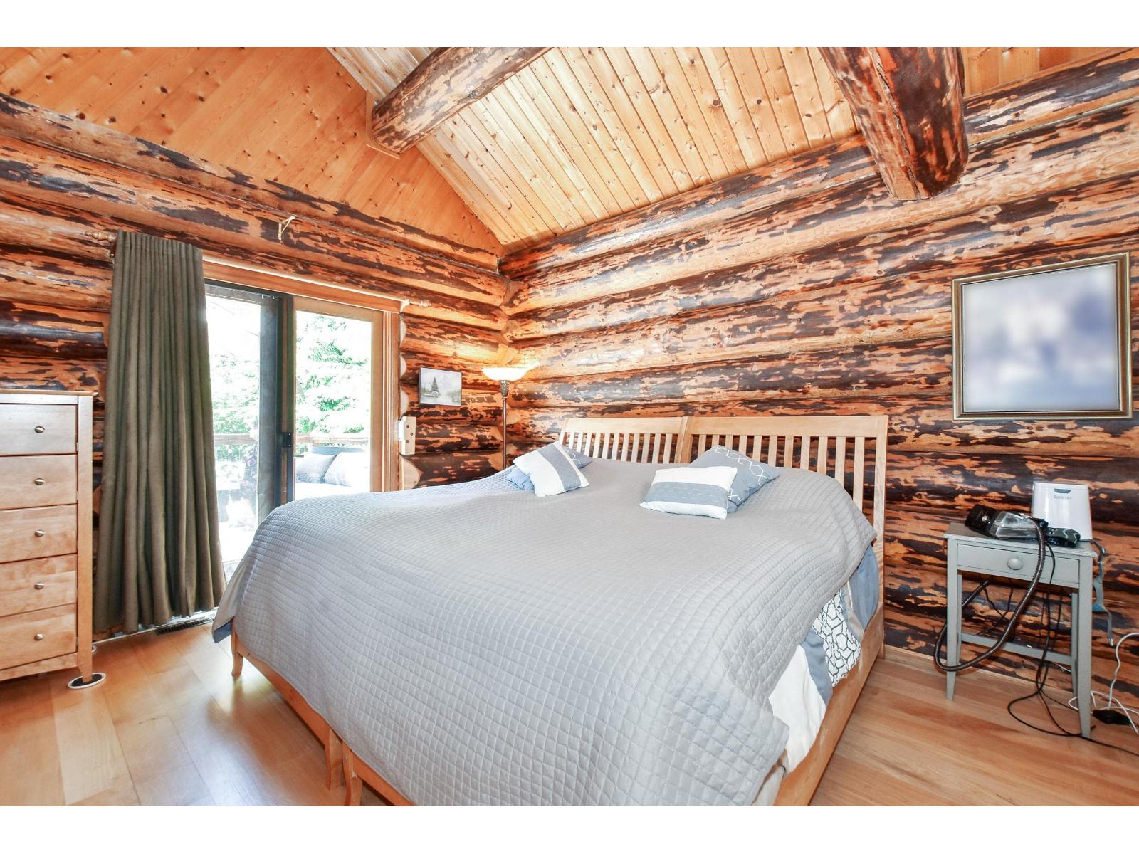 9921 Watt Street, Mission, British Columbia  V2V 0B6 - Photo 17 - R3091695