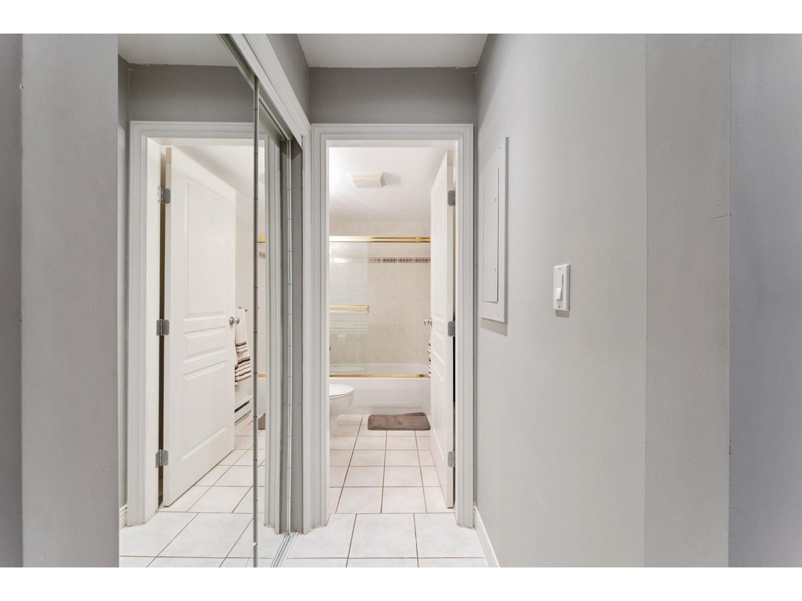 211 8115 121a Street, Surrey, British Columbia  V3W 1J2 - Photo 17 - R3117120