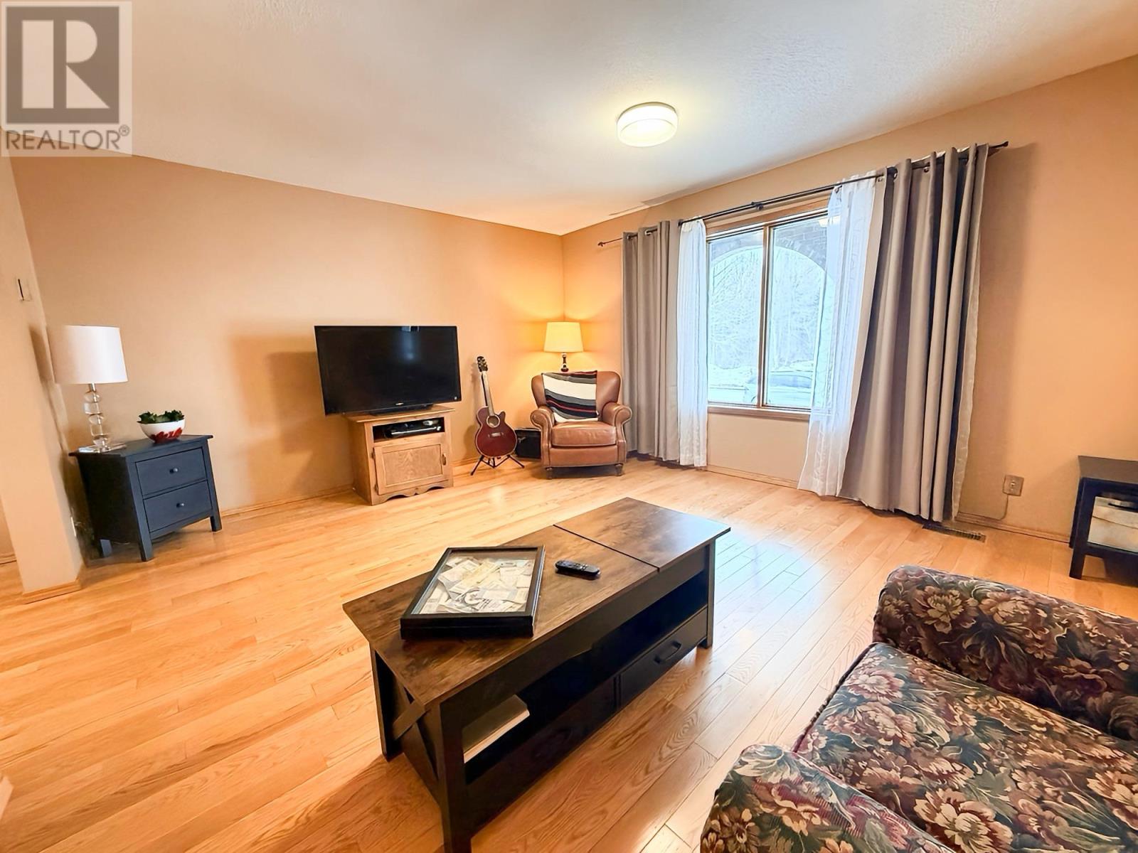 711 First St W, Geraldton, Ontario  P0T 1M0 - Photo 3 - TB2600831