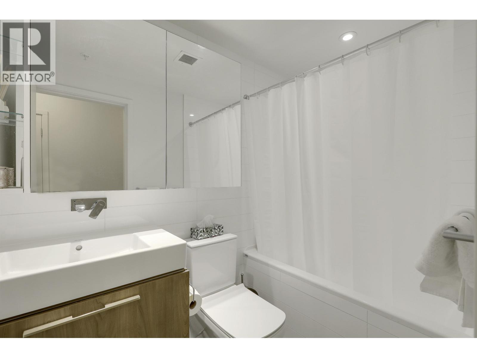 5008 1955 Alpha Way, Burnaby, British Columbia  V5C 0K6 - Photo 19 - R3115652