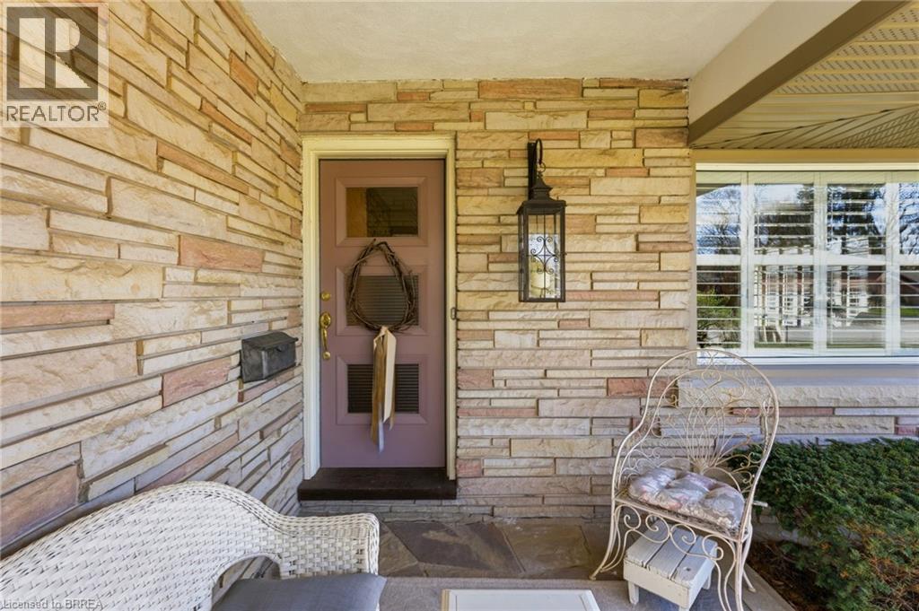 38 Franklin Street, Brantford, Ontario  N3R 1T1 - Photo 3 - 40823925