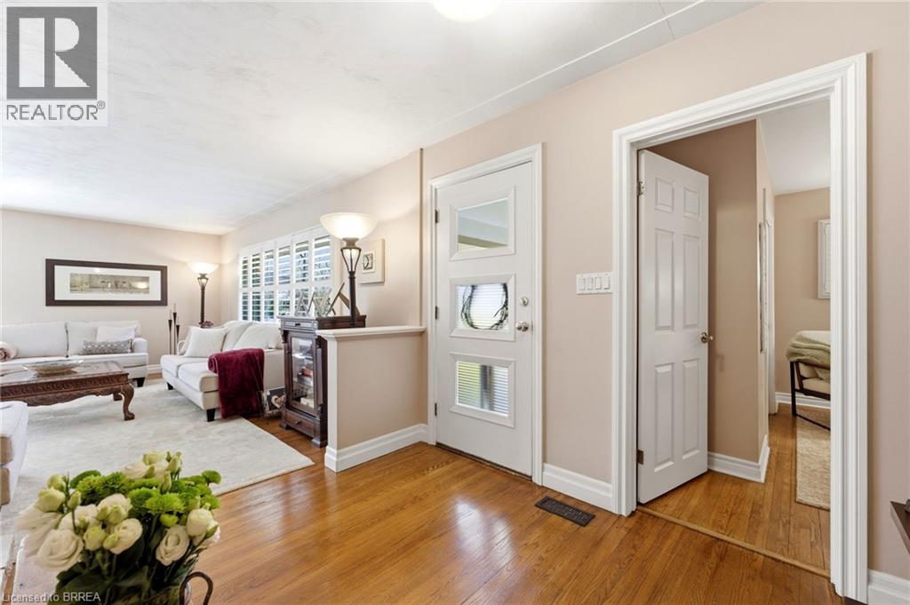 38 Franklin Street, Brantford, Ontario  N3R 1T1 - Photo 5 - 40823925