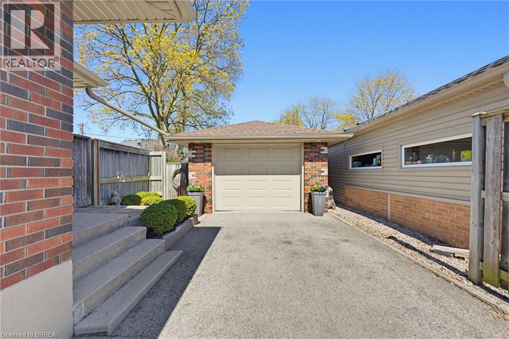 38 Franklin Street, Brantford, Ontario  N3R 1T1 - Photo 29 - 40823925