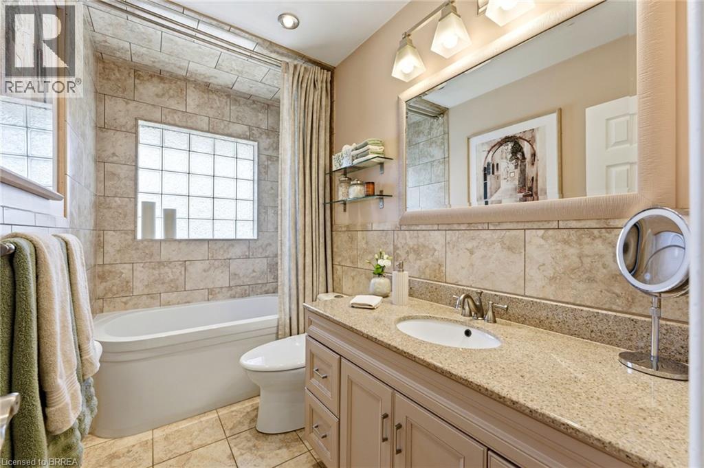 38 Franklin Street, Brantford, Ontario  N3R 1T1 - Photo 20 - 40823925