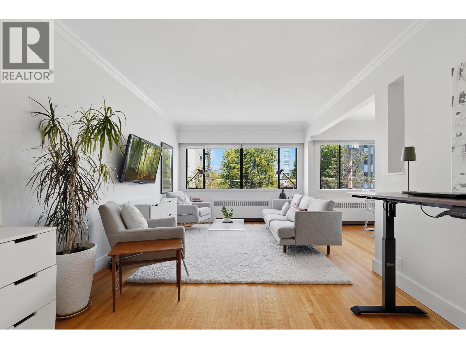 8 2255 W 40th Avenue, Vancouver, British Columbia  V6M 1W7 - Photo 2 - R3116928