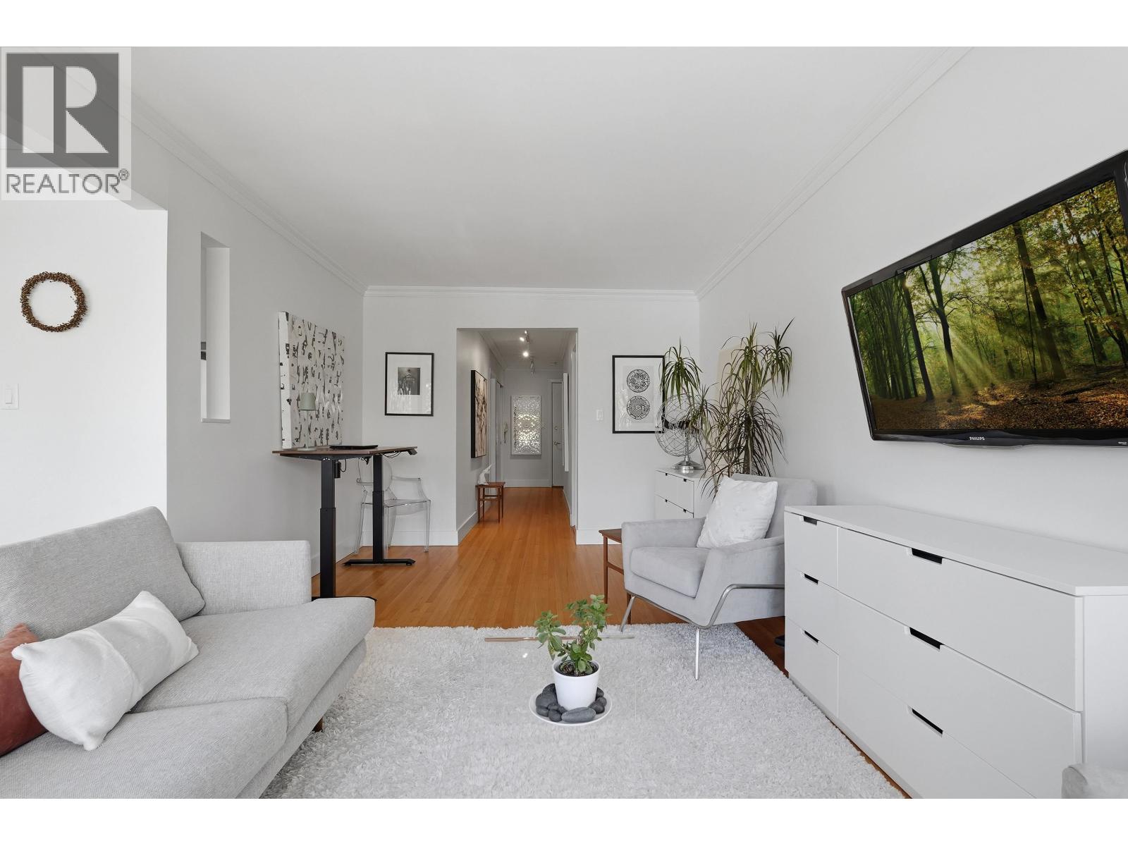 8 2255 W 40th Avenue, Vancouver, British Columbia  V6M 1W7 - Photo 3 - R3116928