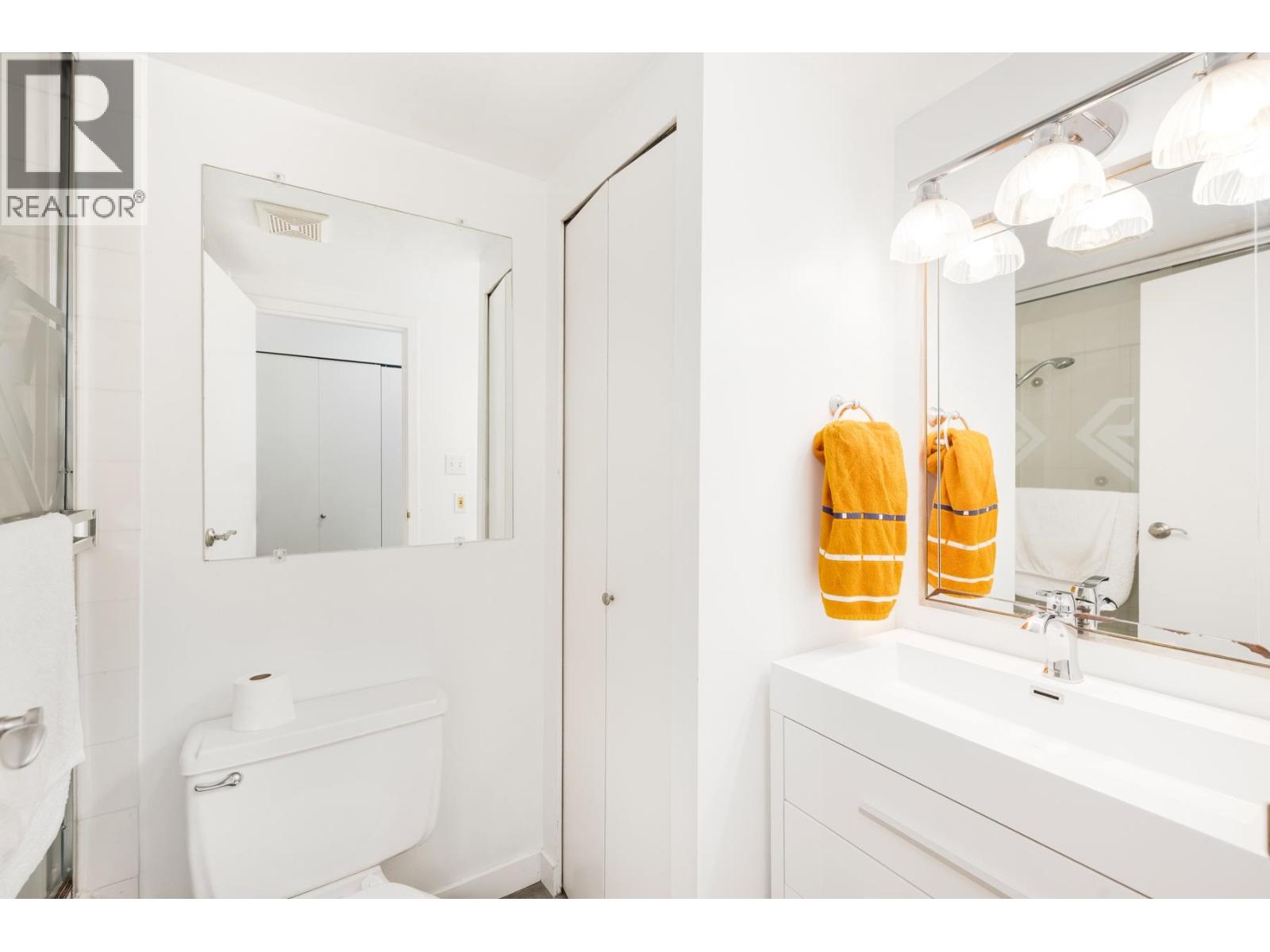 408 340 Ginger Drive, New Westminster, British Columbia  V3L 5L7 - Photo 11 - R3116937