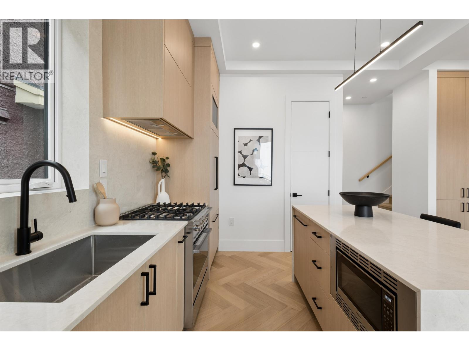 2 3637 E 46th Avenue, Vancouver, British Columbia  V5S 1B7 - Photo 16 - R3116955