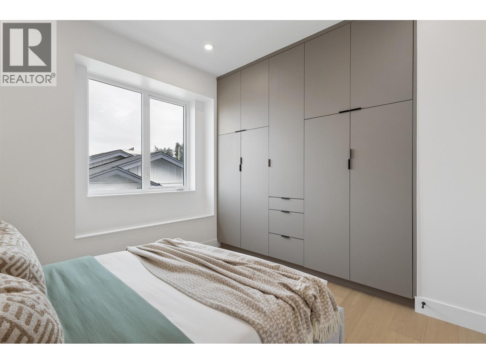 2 3637 E 46th Avenue, Vancouver, British Columbia  V5S 1B7 - Photo 27 - R3116955