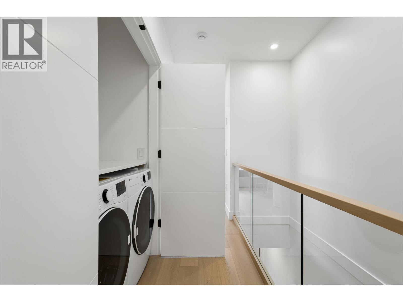 2 3637 E 46th Avenue, Vancouver, British Columbia  V5S 1B7 - Photo 29 - R3116955