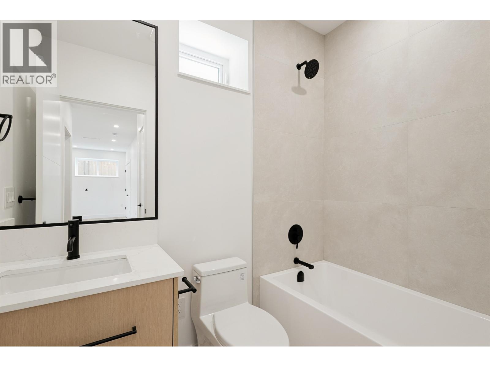 2 3637 E 46th Avenue, Vancouver, British Columbia  V5S 1B7 - Photo 34 - R3116955