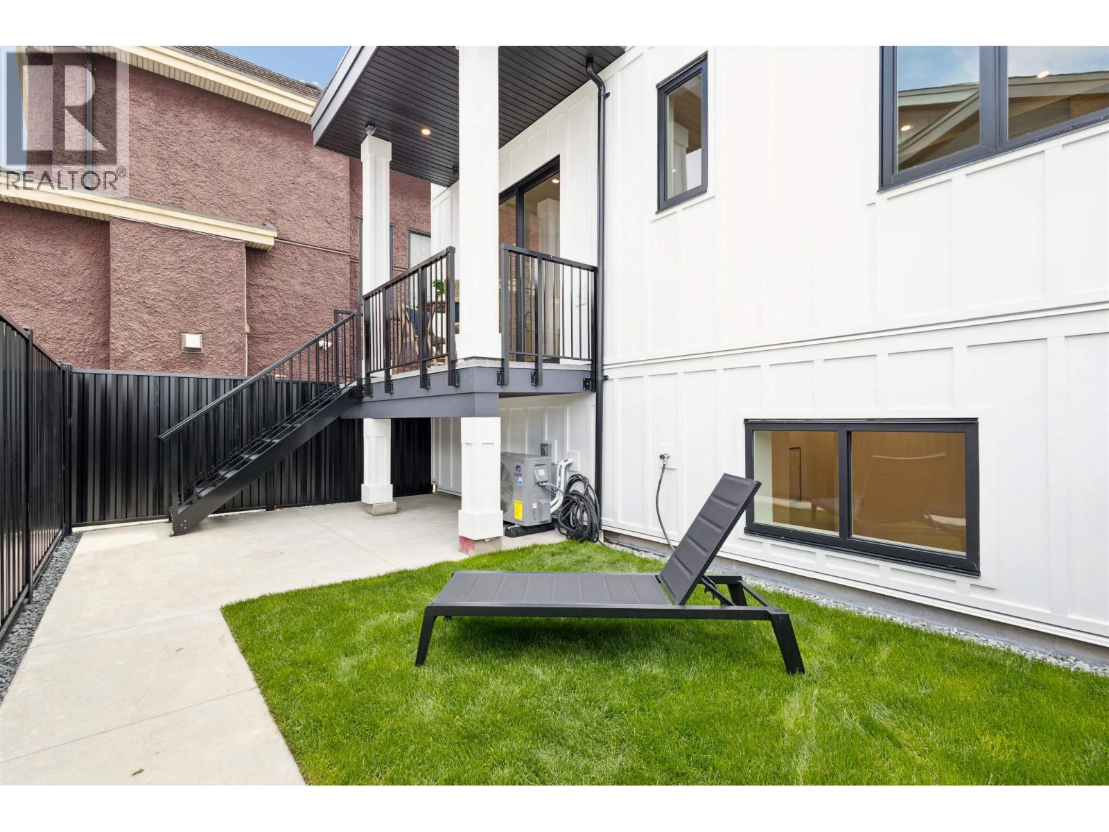 2 3637 E 46th Avenue, Vancouver, British Columbia  V5S 1B7 - Photo 36 - R3116955