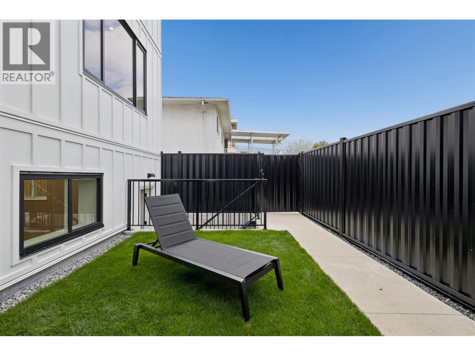 2 3637 E 46th Avenue, Vancouver, British Columbia  V5S 1B7 - Photo 37 - R3116955