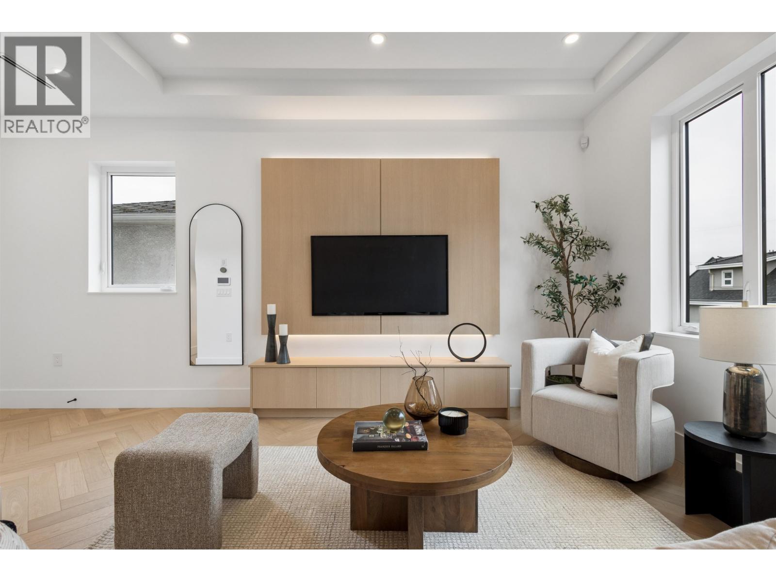 2 3637 E 46th Avenue, Vancouver, British Columbia  V5S 1B7 - Photo 4 - R3116955