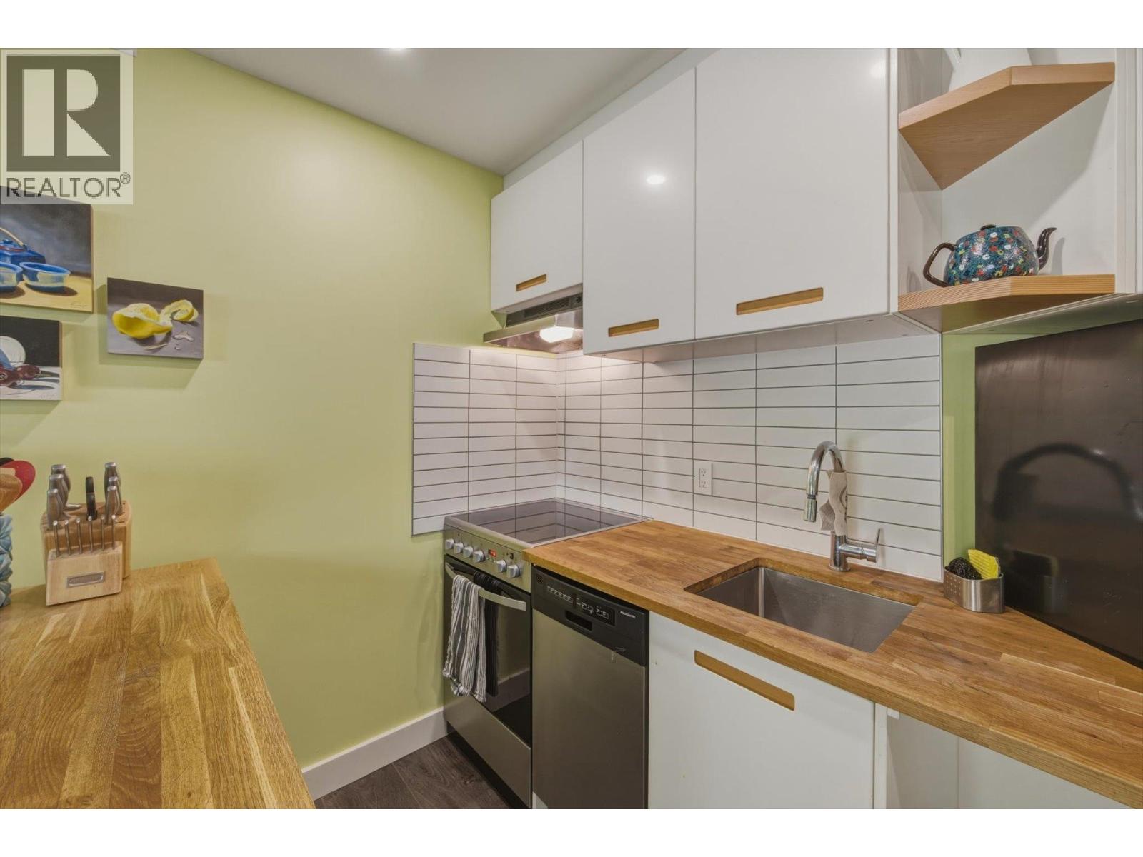 3 2162 Sarajevo Drive, Whistler, British Columbia  V8E 0B5 - Photo 6 - R3116959