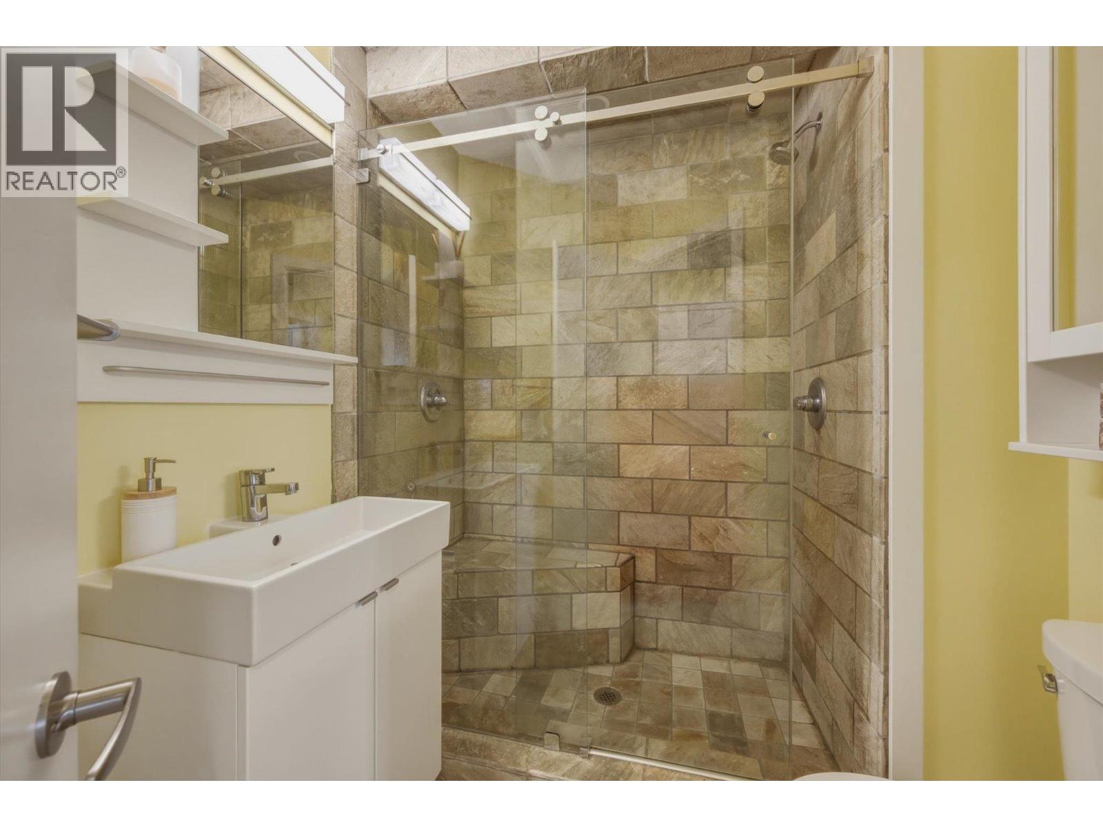 3 2162 Sarajevo Drive, Whistler, British Columbia  V8E 0B5 - Photo 8 - R3116959