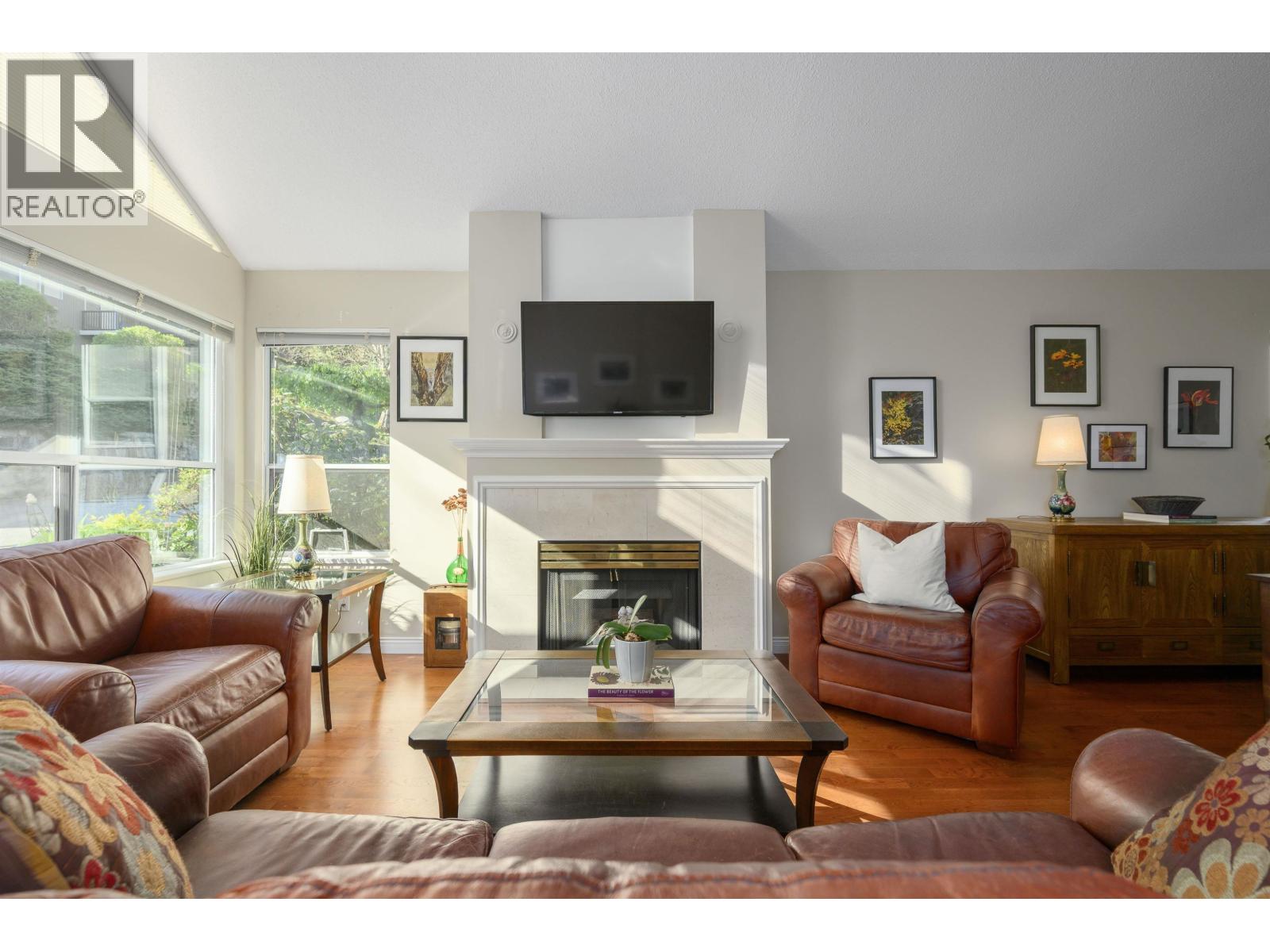 29 4055 Indian River Drive, North Vancouver, British Columbia  V7G 2R7 - Photo 3 - R3116965