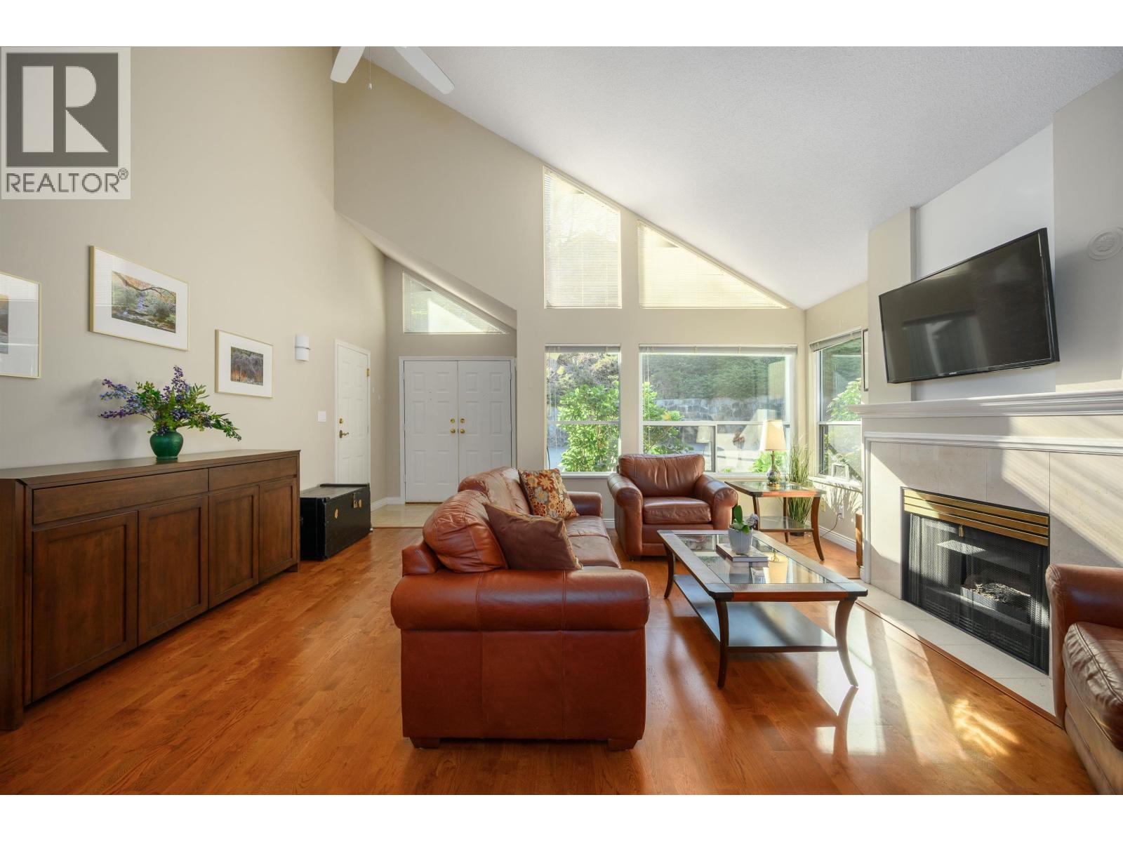 29 4055 Indian River Drive, North Vancouver, British Columbia  V7G 2R7 - Photo 4 - R3116965