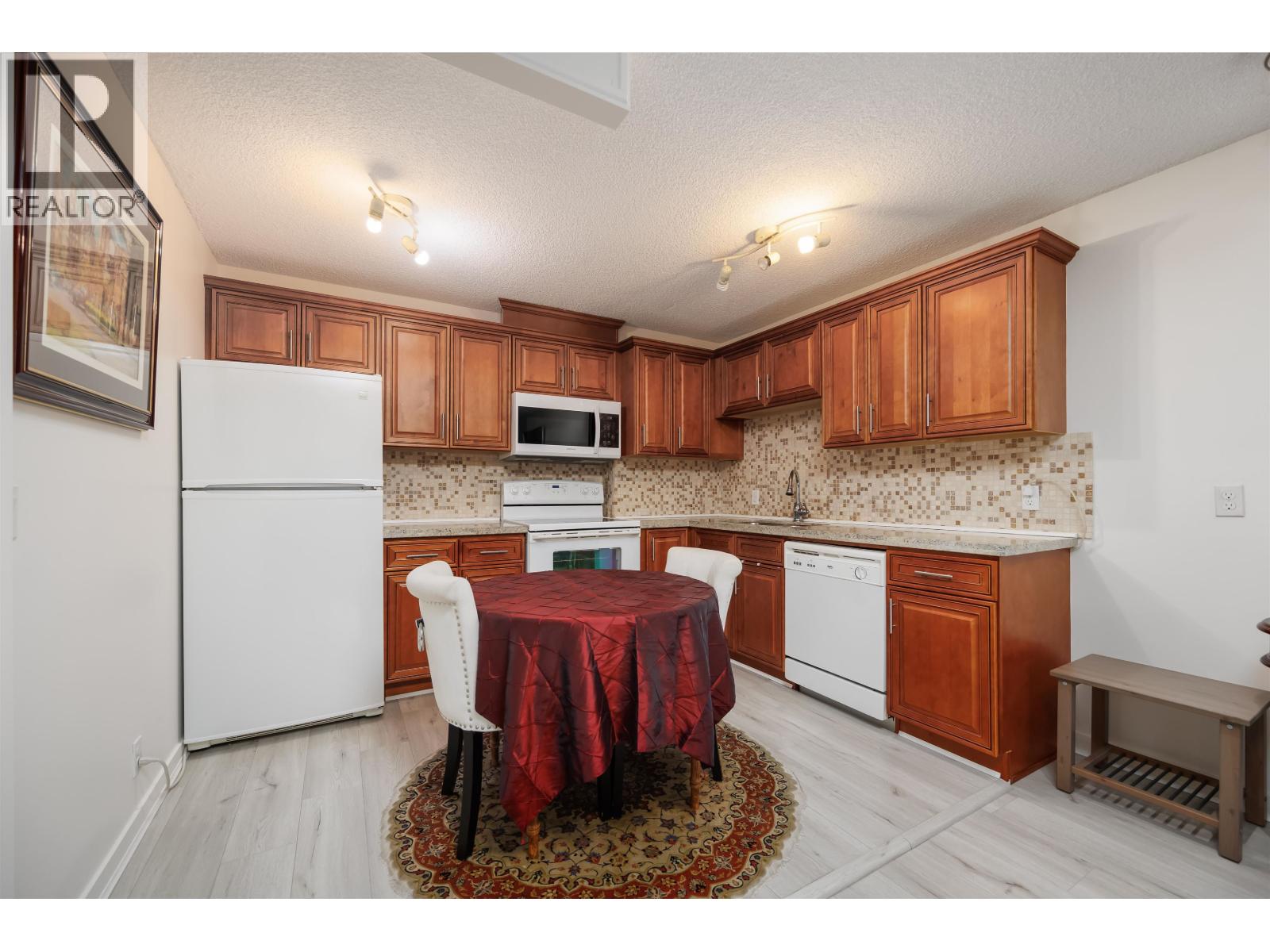 1001 2012 Fullerton Avenue, North Vancouver, British Columbia  V7P 3E3 - Photo 12 - R3116977