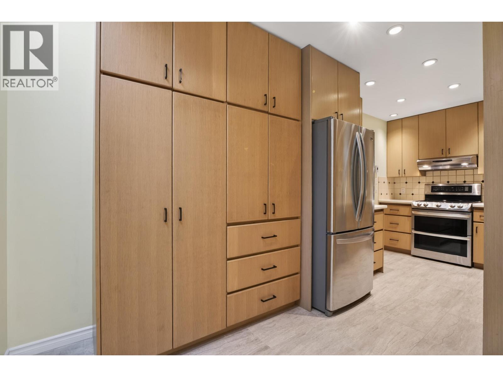 4 3301 W 16th Avenue, Vancouver, British Columbia  V6R 3B7 - Photo 6 - R3116996