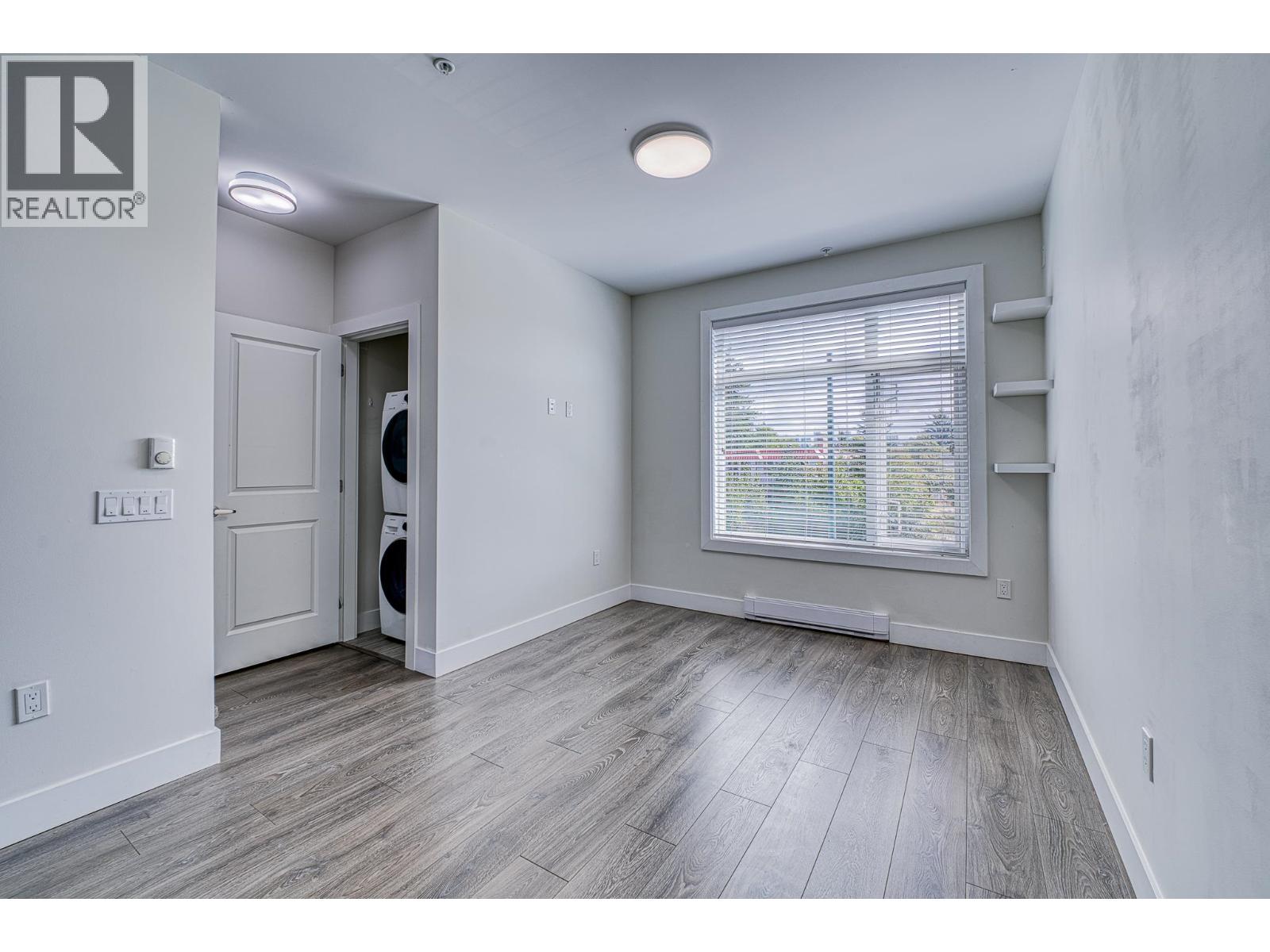 5063 Earles Street, Vancouver, British Columbia  V5R 3R8 - Photo 12 - R3116999