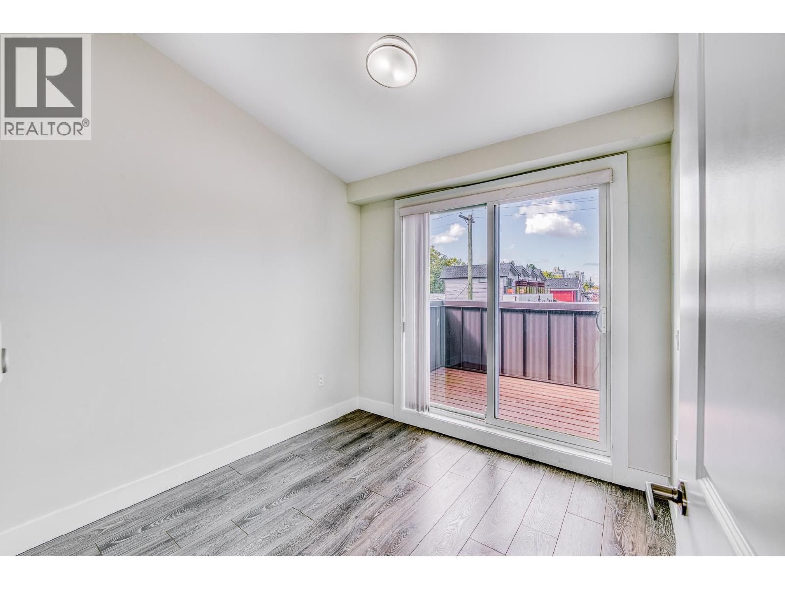 5063 Earles Street, Vancouver, British Columbia  V5R 3R8 - Photo 17 - R3116999