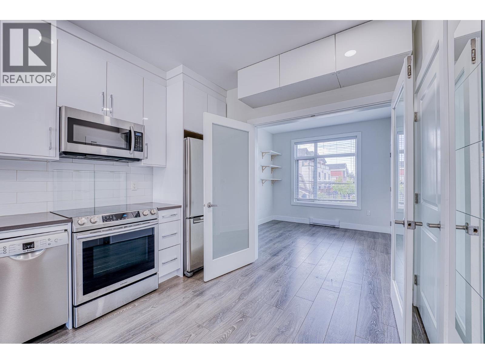 5063 Earles Street, Vancouver, British Columbia  V5R 3R8 - Photo 7 - R3116999