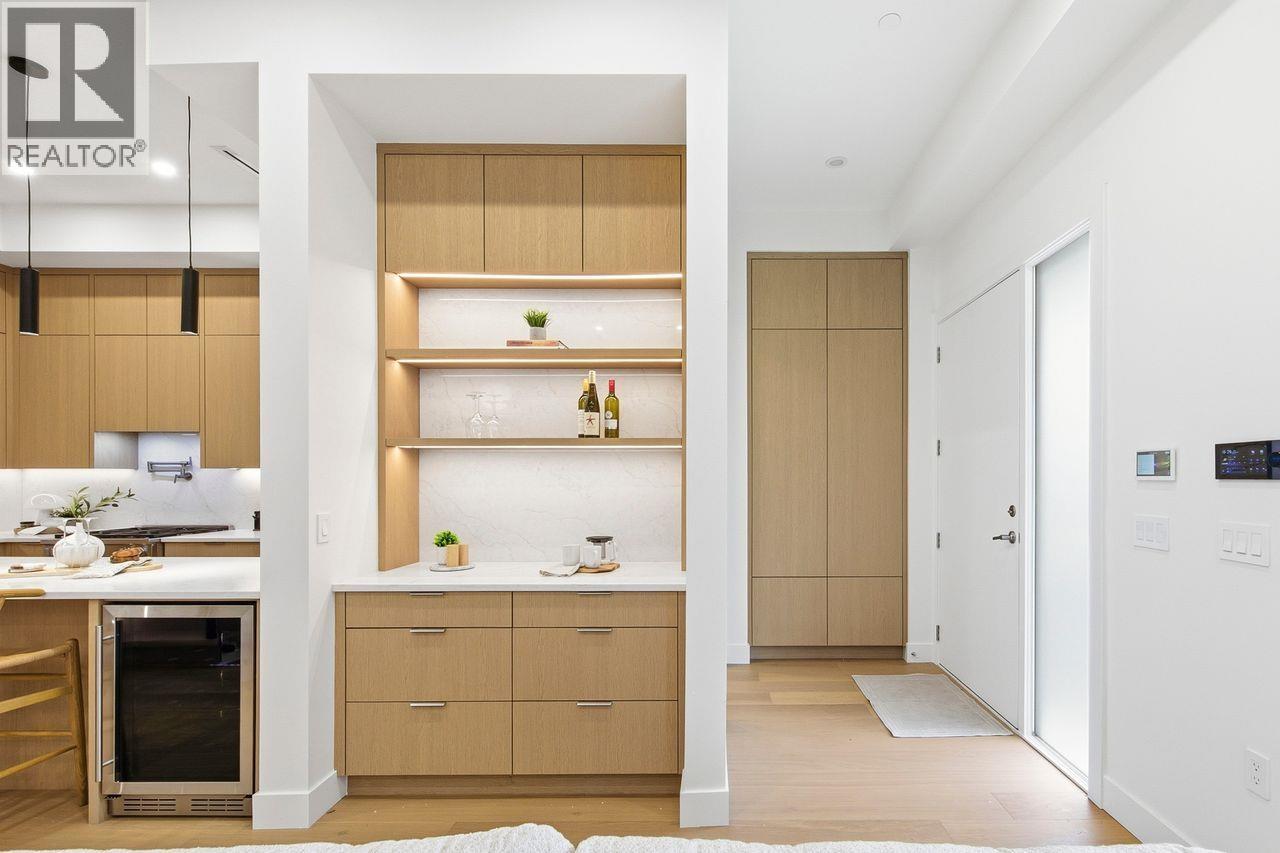 1 3708 W 18th Avenue, Vancouver, British Columbia  V6S 1B2 - Photo 10 - R3117000