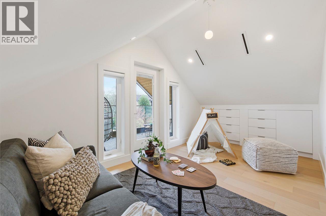 2 3708 W 18th Avenue, Vancouver, British Columbia  V6S 1B2 - Photo 31 - R3117003