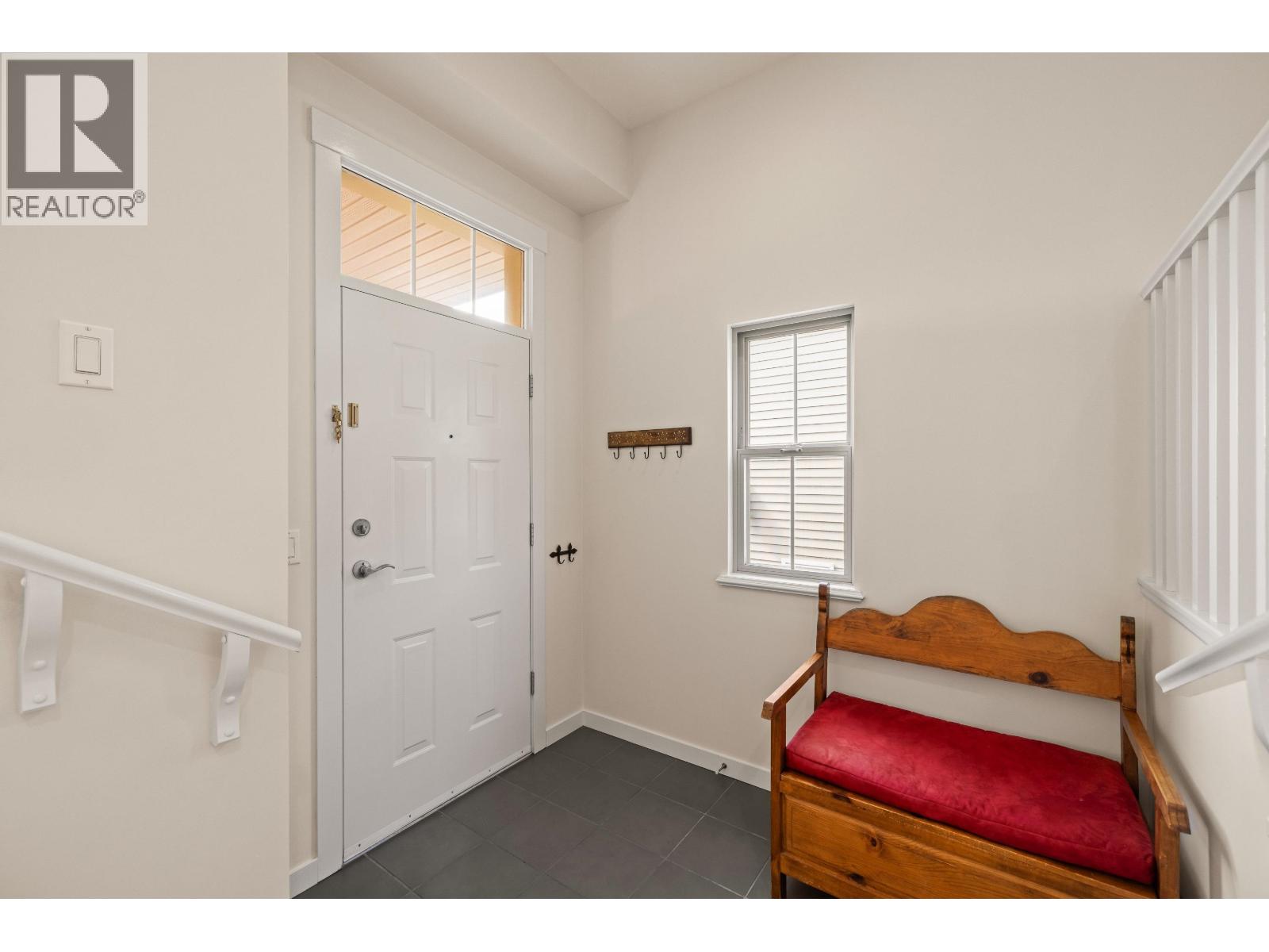 51 Fernway Drive, Port Moody, British Columbia  V3H 5K5 - Photo 5 - R3117008