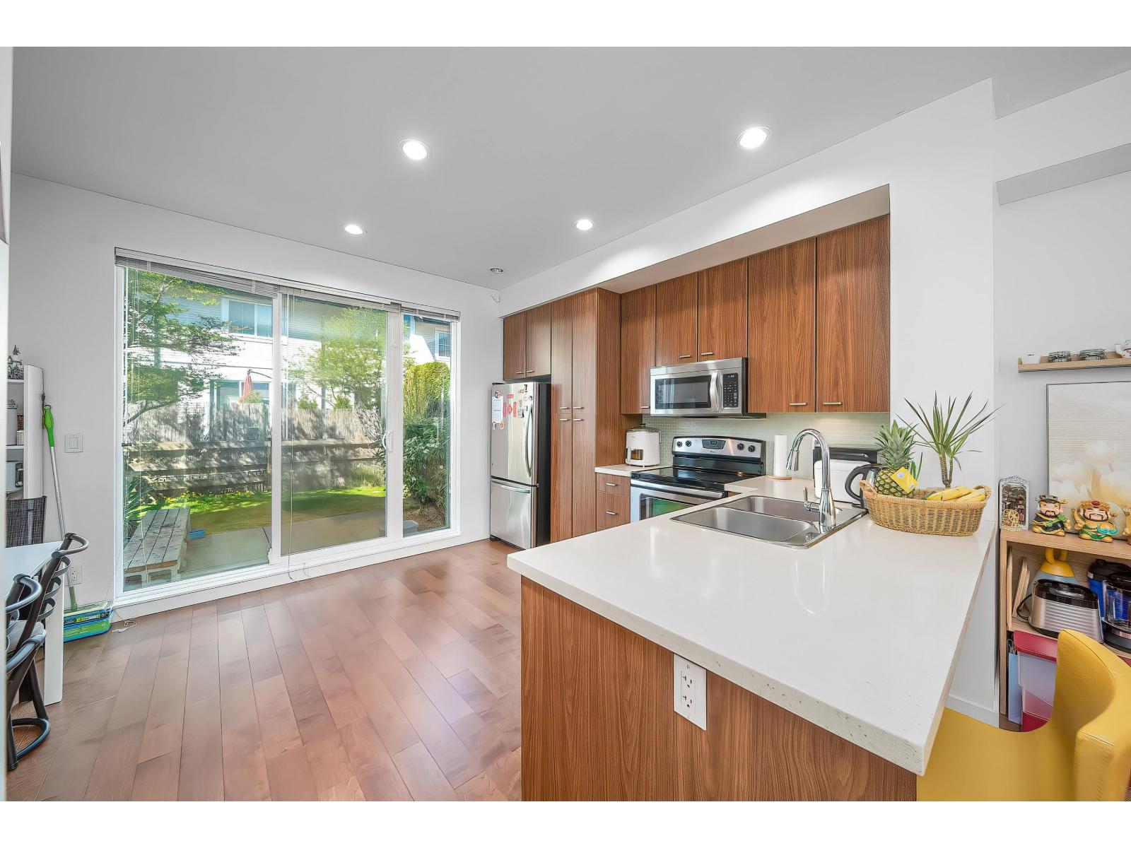 92 2450 161a, Surrey, British Columbia  V3S 8K4 - Photo 10 - R3117117