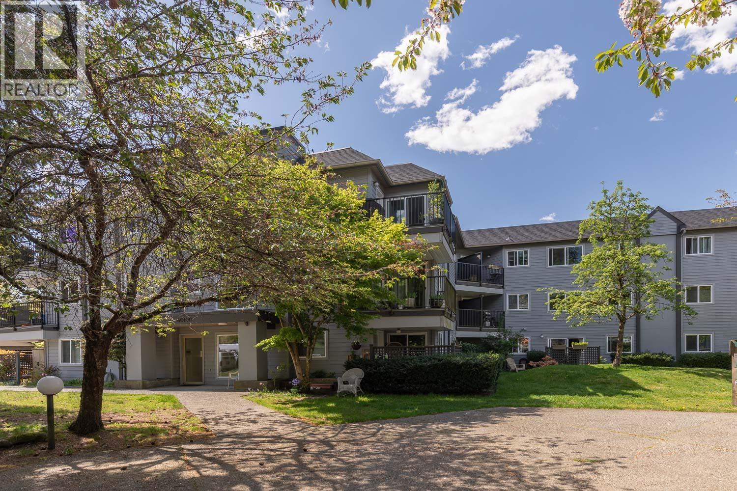 A101 40100 WILLOW CRESCENT, Squamish, British Columbia