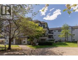 A101 40100 WILLOW CRESCENT, Squamish, British Columbia