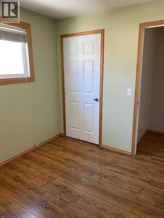 221 2nd Avenue SW, Manning, Alberta  T0H 2M0 - Photo 13 - A2305497