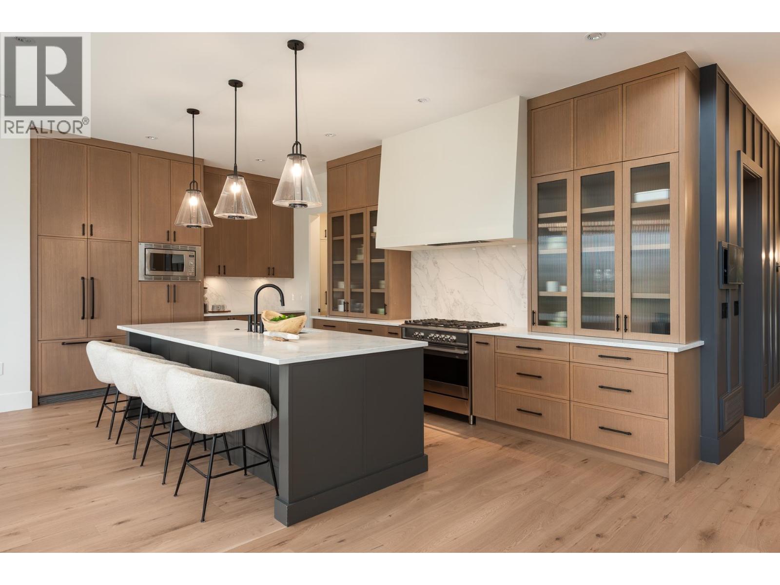 3506 Danielson Drive, Coquitlam, British Columbia  V3E 3H2 - Photo 11 - R3116927