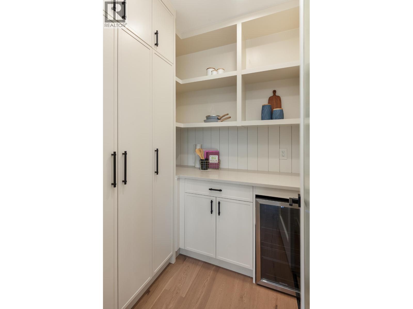 3506 Danielson Drive, Coquitlam, British Columbia  V3E 3H2 - Photo 16 - R3116927