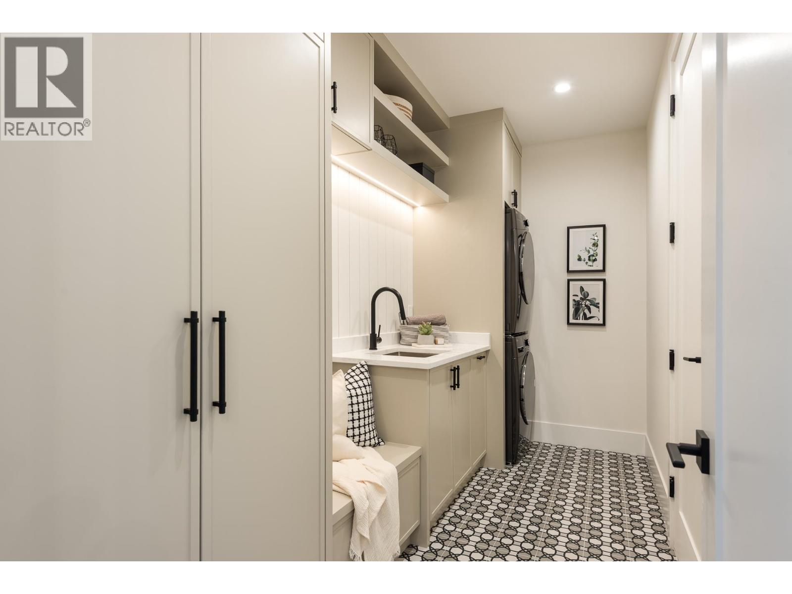 3506 Danielson Drive, Coquitlam, British Columbia  V3E 3H2 - Photo 20 - R3116927