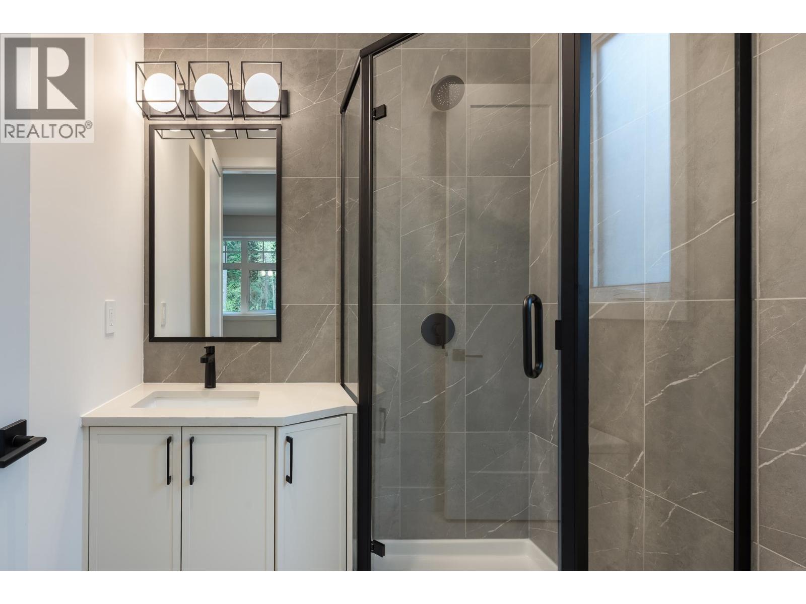 3506 Danielson Drive, Coquitlam, British Columbia  V3E 3H2 - Photo 35 - R3116927