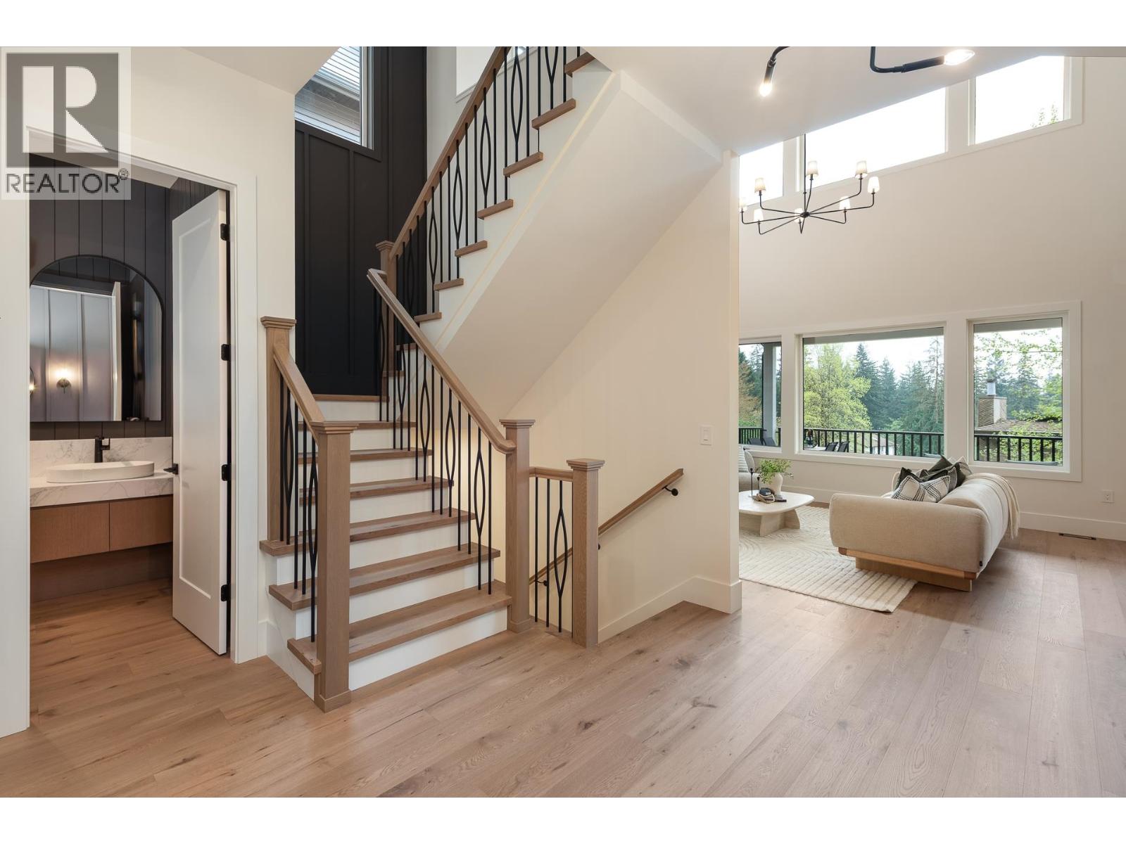 3506 Danielson Drive, Coquitlam, British Columbia  V3E 3H2 - Photo 5 - R3116927