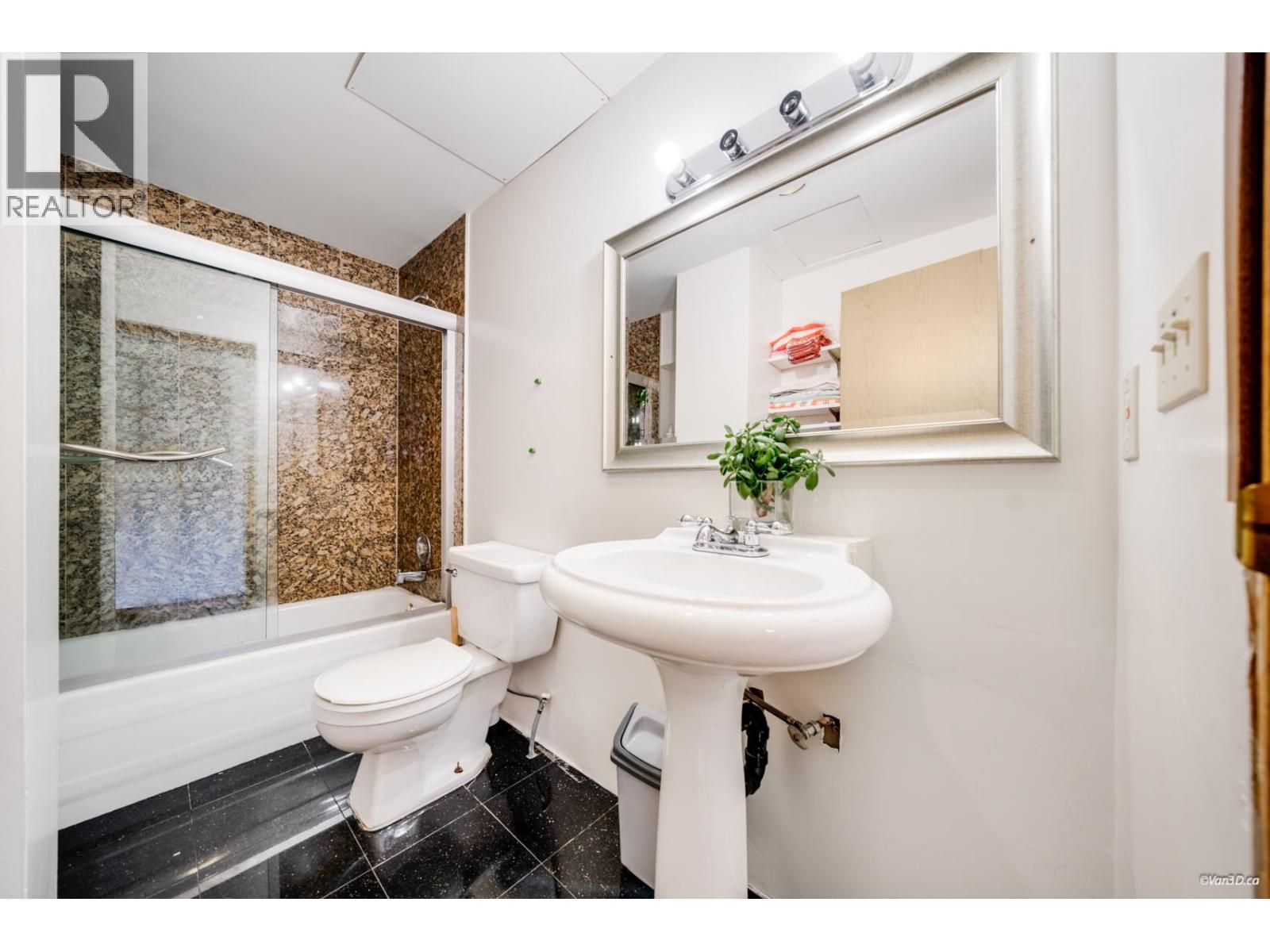 166 E 24th Avenue, Vancouver, British Columbia  V5V 1Z4 - Photo 17 - R3116945