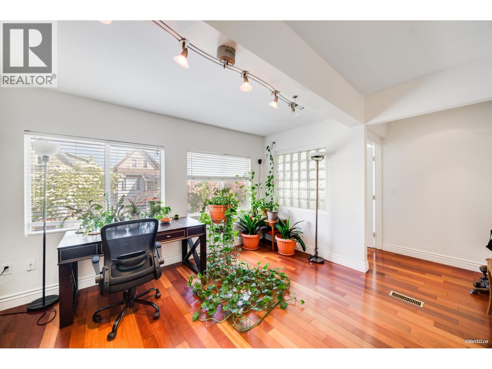 166 E 24th Avenue, Vancouver, British Columbia  V5V 1Z4 - Photo 4 - R3116945