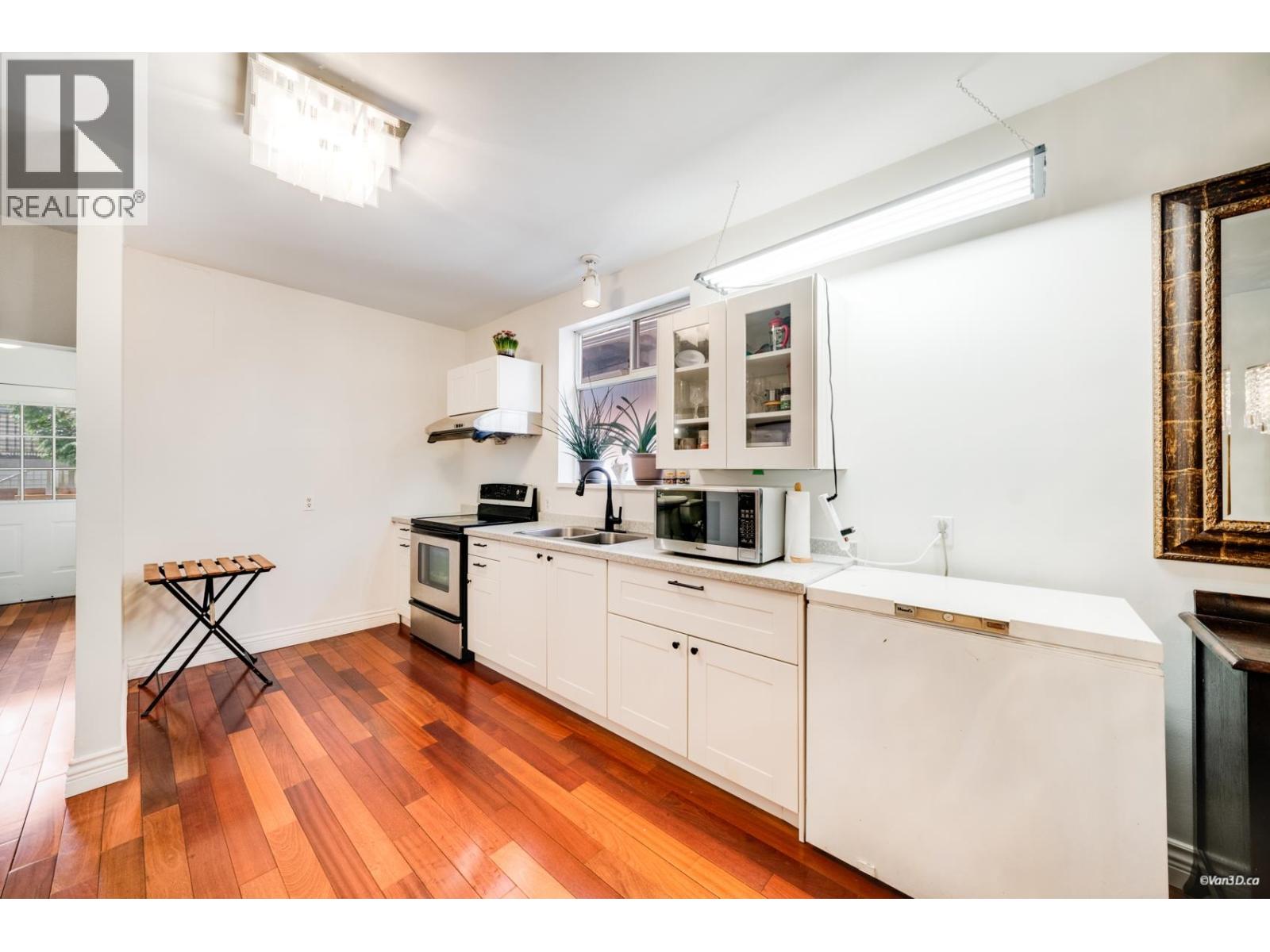 166 E 24th Avenue, Vancouver, British Columbia  V5V 1Z4 - Photo 9 - R3116945