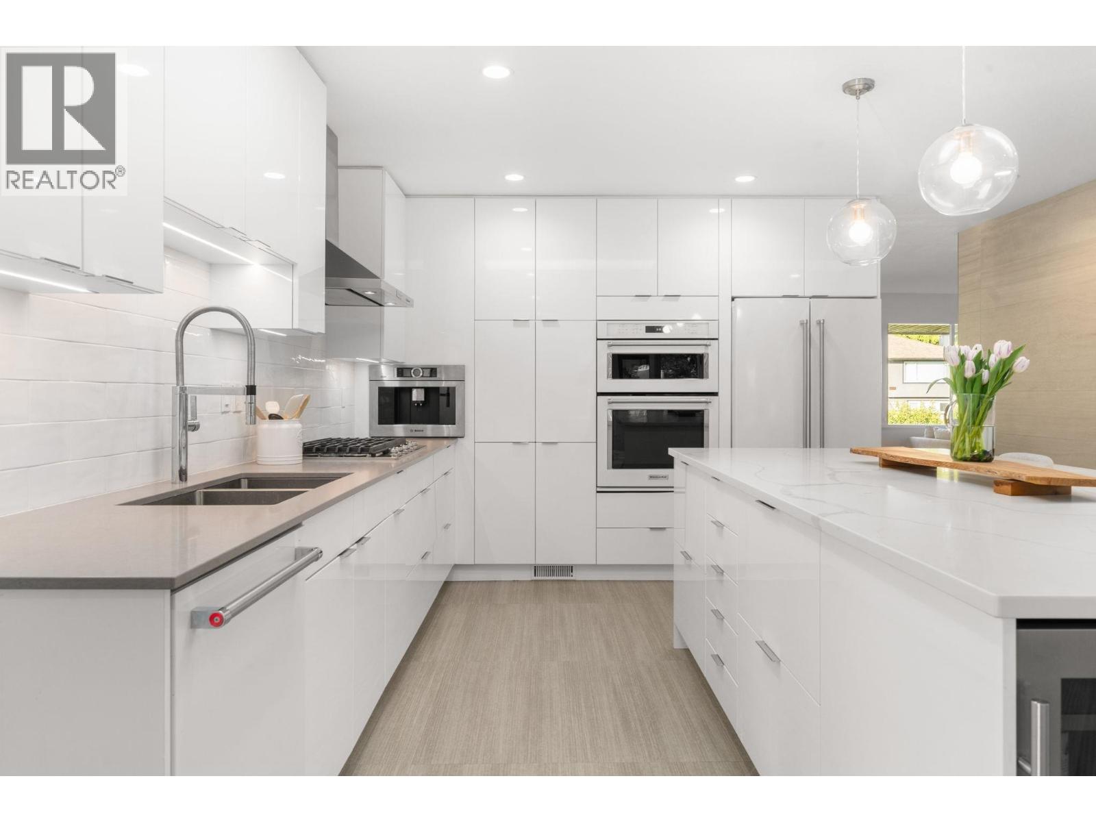 2289 Whitman Avenue, North Vancouver, British Columbia  V7H 2C6 - Photo 14 - R3117002