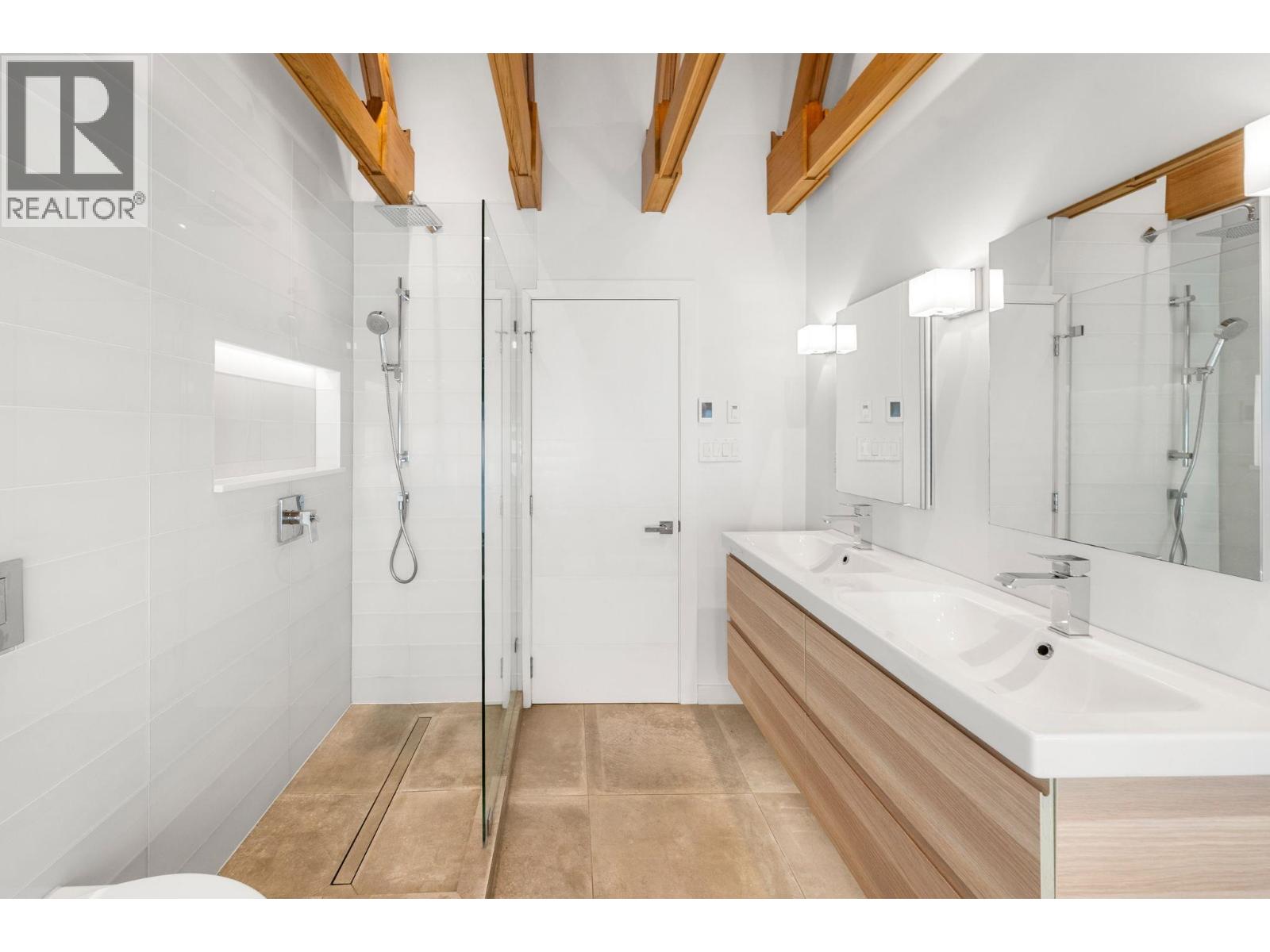 2289 Whitman Avenue, North Vancouver, British Columbia  V7H 2C6 - Photo 25 - R3117002