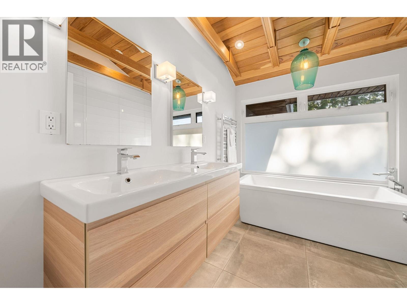 2289 Whitman Avenue, North Vancouver, British Columbia  V7H 2C6 - Photo 26 - R3117002