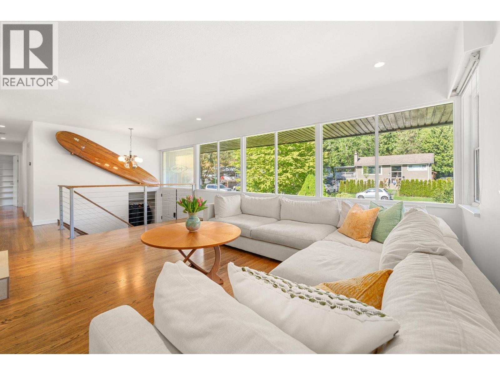 2289 Whitman Avenue, North Vancouver, British Columbia  V7H 2C6 - Photo 4 - R3117002