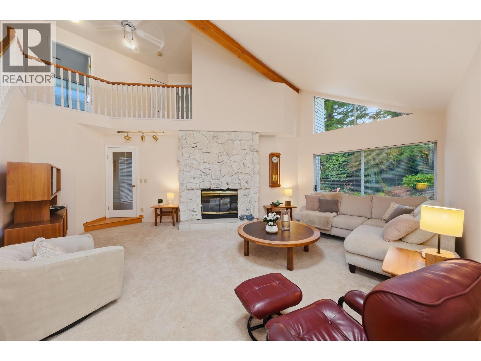 1485 Percy Court, North Vancouver, British Columbia  V7G 2P4 - Photo 2 - R3117011